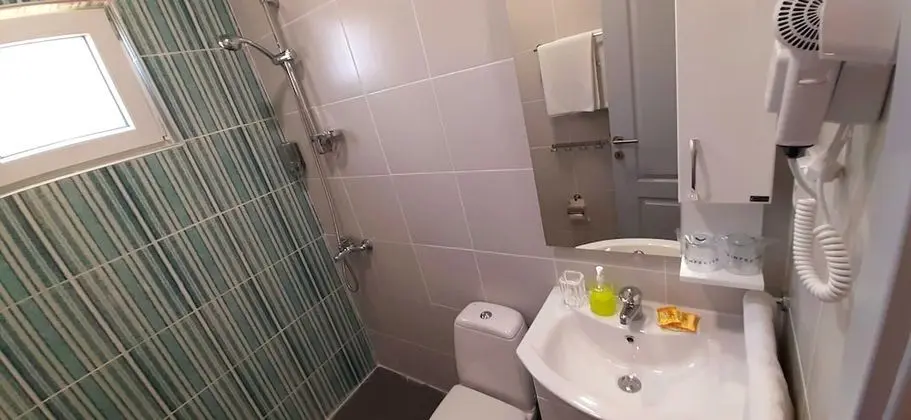 Economy Stüdyo, Kısmi Deniz Manzaralı