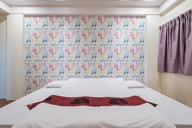 Dört Kişilik Oda (LOVE)