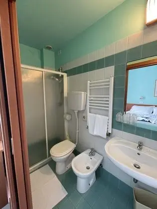 Classic Tek Büyük Yataklı Oda