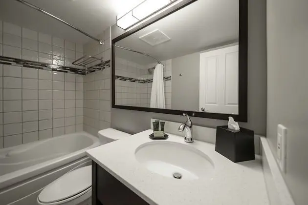 Stüdyo Süit, 1 Büyük (Queen) Boy Yatak ve Çekyat, Küçük Mutfak (Village Suites)