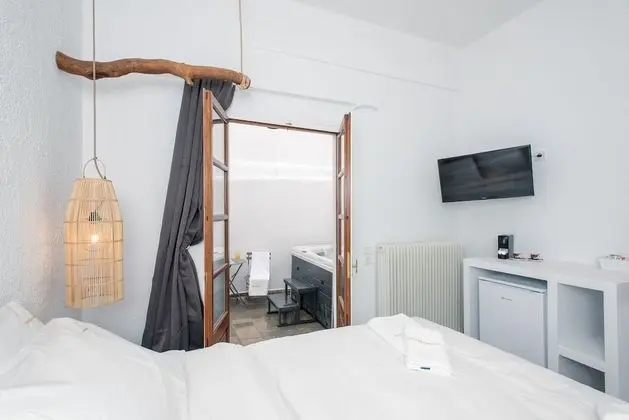 Deluxe Stüdyo (Estrella)