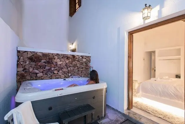 Deluxe Stüdyo (Estrella)