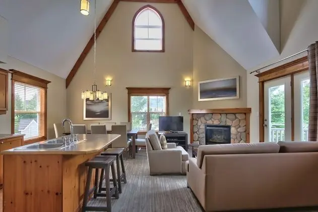 Ev, Birden Çok Yatak (Historic Snowbridge Two Bedroom)