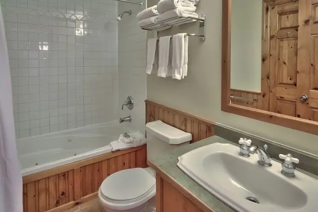 Ev, Birden Çok Yatak (Historic Snowbridge Two Bedroom)