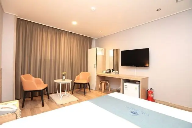 Deluxe Double Room, Mountain and Ocean View (Ilchulbong View, 2 paxs rate only, Maximum 2 paxs)