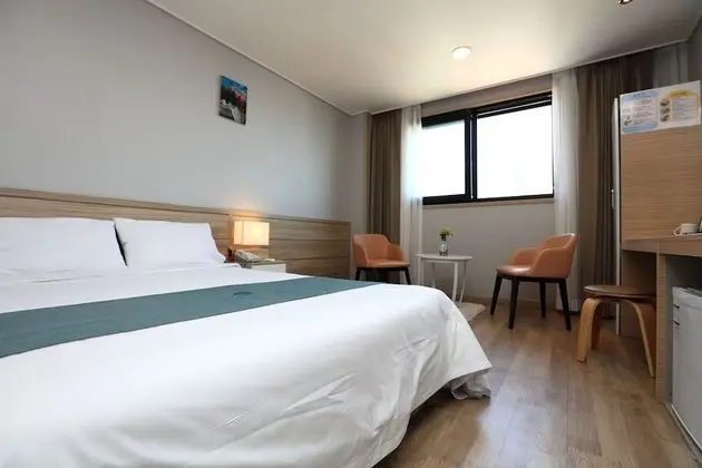 Deluxe Double Room, Mountain and Ocean View (Ilchulbong View, 2 paxs rate only, Maximum 2 paxs)