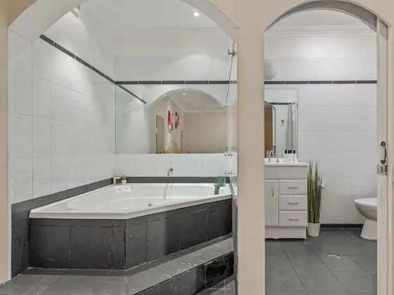 Süit (King SPA)