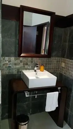 Luxury Villa, 4 Yatak Odası, Kısmi Deniz Manzaralı (Demoiselle)
