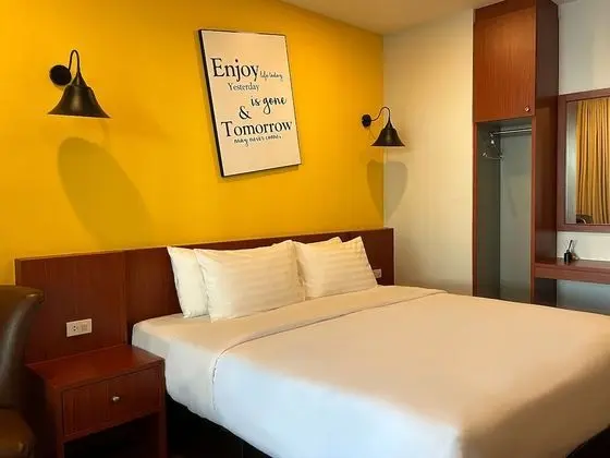Deluxe Room with Pool View