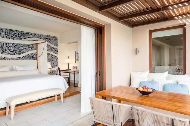 Island Suite Sea View Private Heated Pool