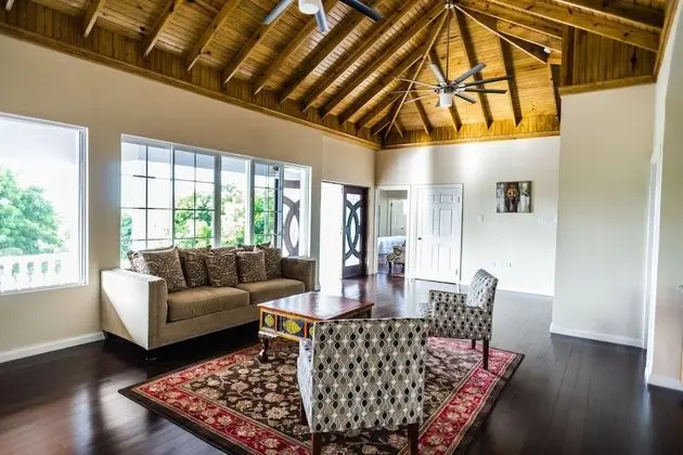 Luxury Oda, 1 En Büyük (King) Boy Yatak, Banyolu/Duşlu, Bahçe Manzaralı