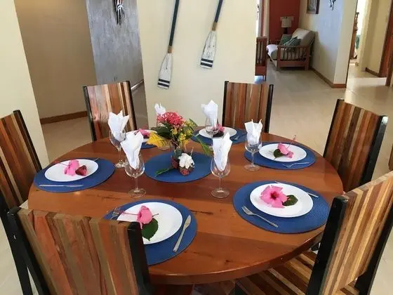 Panoramic Ev, 4 Yatak Odası, Plaj Manzaralı, Denize Sıfır