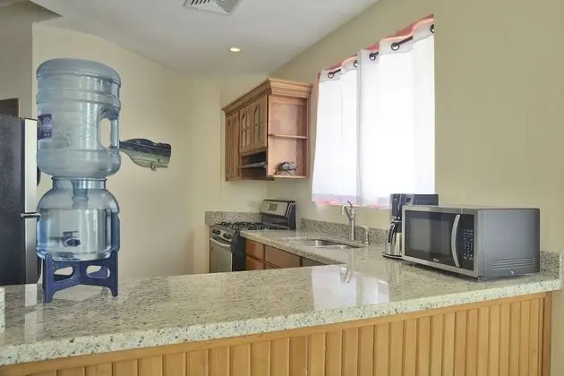 Panoramic Ev, 4 Yatak Odası, Plaj Manzaralı, Denize Sıfır