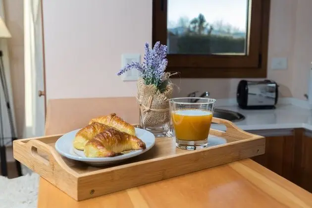 Family Apart Daire, Göl Manzaralı