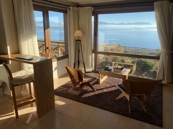 Superior Apart Daire, Göl Manzaralı