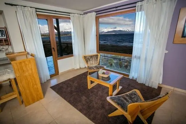 Superior Apart Daire, Göl Manzaralı