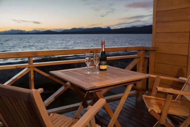 Superior Apart Daire, Göl Manzaralı