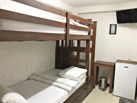 Üç Kişilik Oda