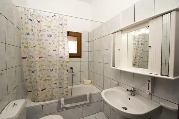 Economy Apart Daire, 2 Yatak Odası, Buzdolabı, Bahçe Manzaralı