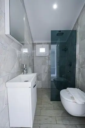https://images.etstur.com/files/images/hotelImages/TR/218374/l/Blue-Pearl-Hotel-Genel-365919.jpg