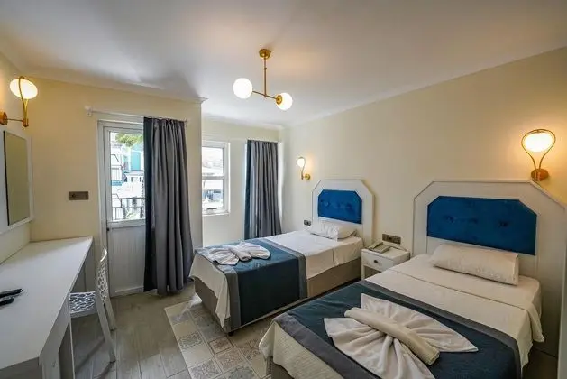 https://images.etstur.com/files/images/hotelImages/TR/218374/l/Blue-Pearl-Hotel-Genel-365923.jpg