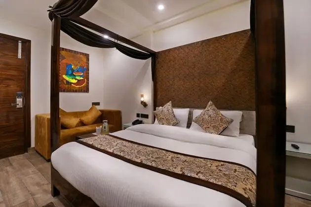 Deluxe Tek Büyük Yataklı Oda