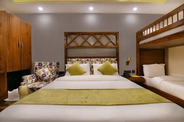 Deluxe Tek Büyük Yataklı Oda