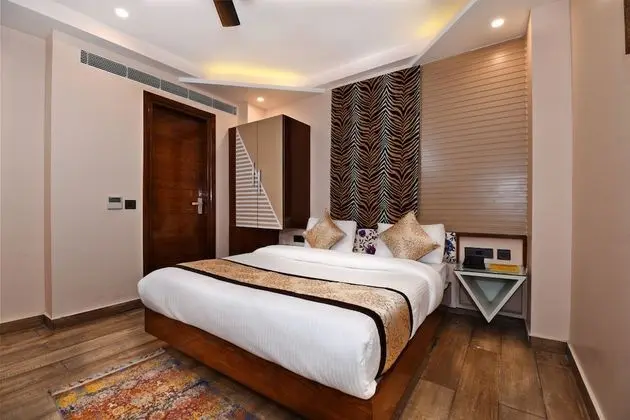 Deluxe Tek Büyük Yataklı Oda