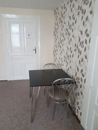 Üç Kişilik Oda, Bahçe Manzaralı
