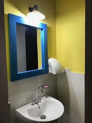 Deluxe İki Ayrı Yataklı Oda, 2 Tek Kişilik Yatak, Avlu Manzaralı, Dağ Yamacı