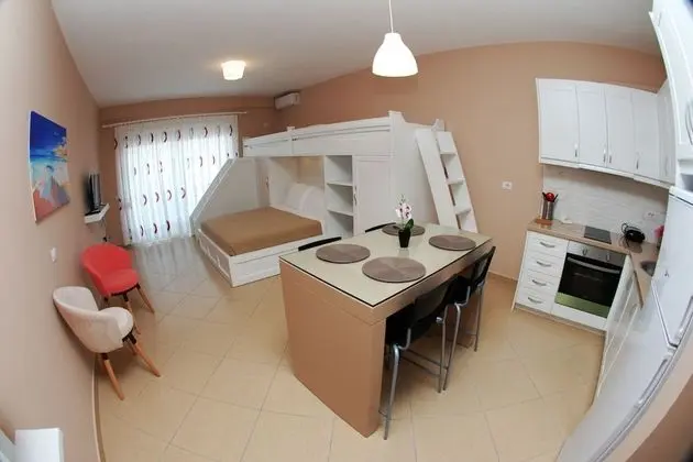 Studio Apartment with Sea View