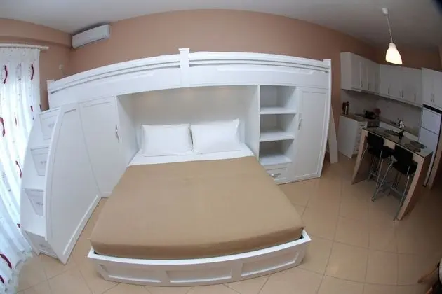 Studio Apartment with Sea View