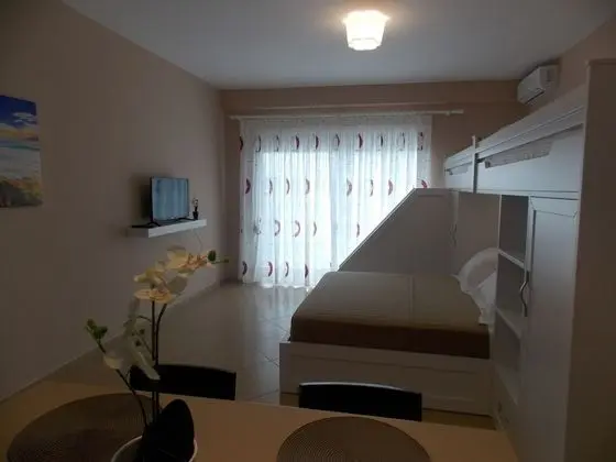 Studio Apartment with Sea View