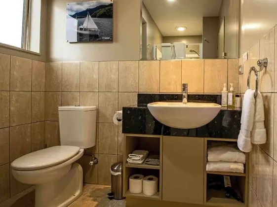 Standard Stüdyo, Sigara İçilmez, Küçük Mutfak (Tui Room)