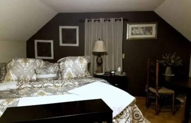 The Willow Tree Room