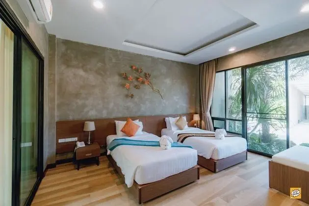 Deluxe Room with Garden View