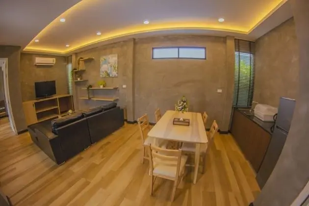 Deluxe Room with Garden View