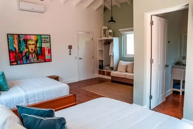 Double Queen Suite