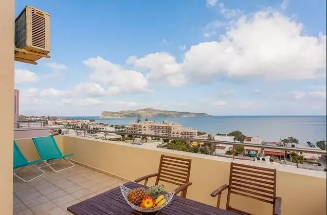 Villa (Blue II - no private pool)