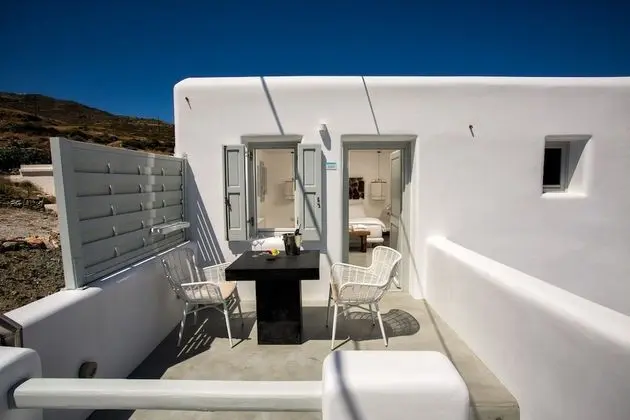 Deluxe Tek Büyük Yataklı Oda, Kısmi Deniz Manzaralı
