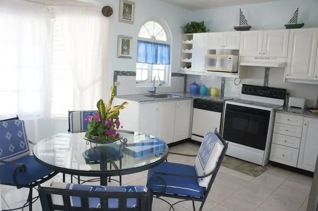 Superior Çatı Katı Süiti (Penthouse), 3 Yatak Odası, Deniz Manzaralı, Havuz Kenarı
