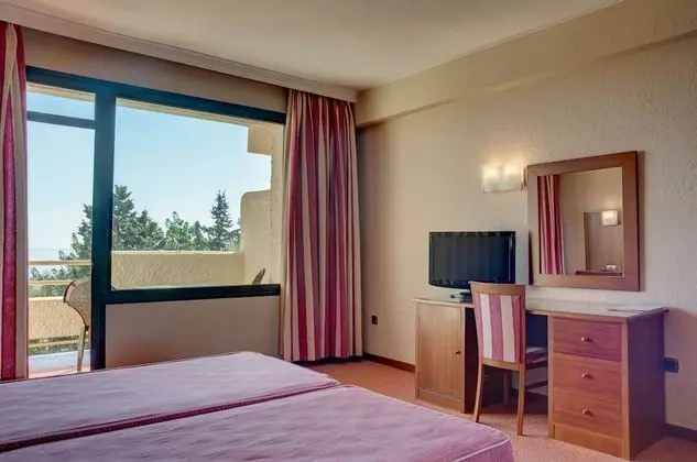 Tek Büyük Yataklı Oda, Balkon (2ad)