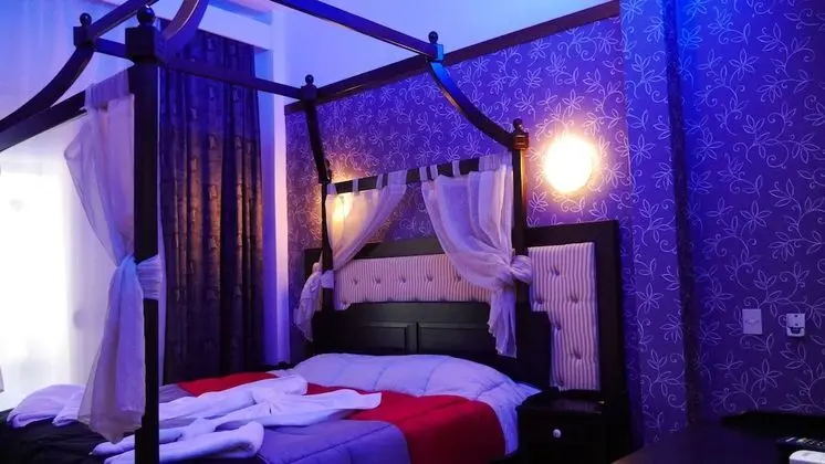 Standard Oda, Bahçe Manzaralı