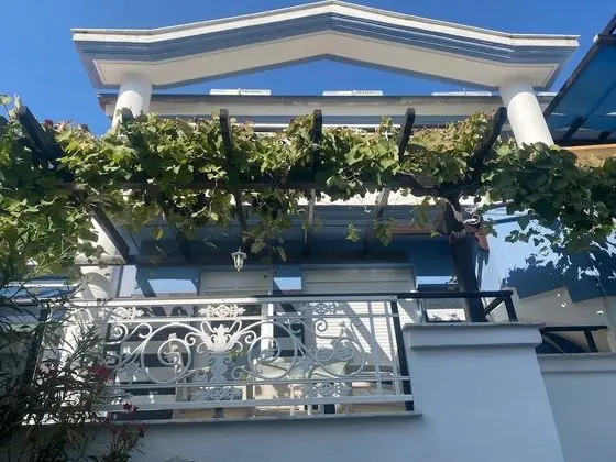 Standard Stüdyo, Bahçe Manzaralı