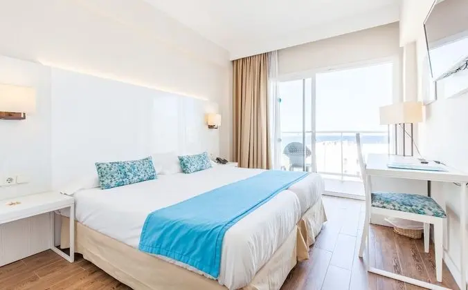 Tek Büyük Yataklı Oda (3 Adults)