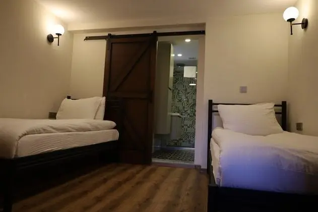 Standart Oda - İki Ayrı Yataklı 106