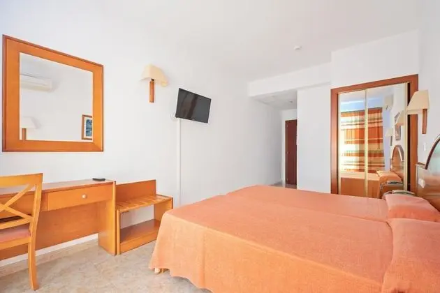 Tek Büyük Yataklı Oda (3 Adults)