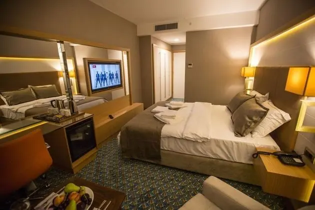 Deluxe Tek Büyük Yataklı Oda, Deniz Manzaralı