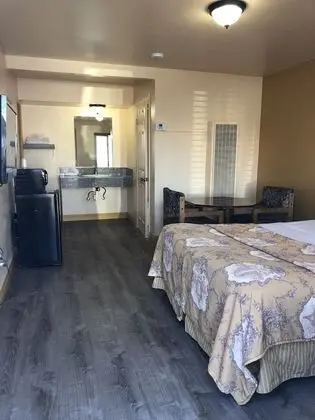 Queen Bed, Non-Smoking