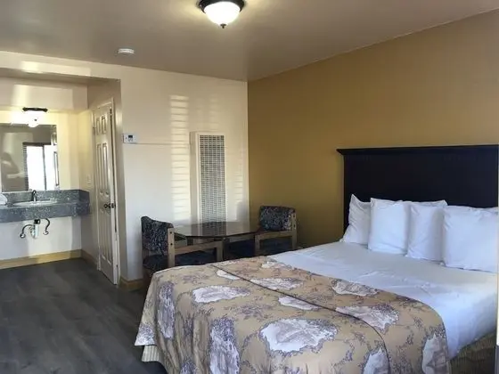 Queen Bed, Non-Smoking
